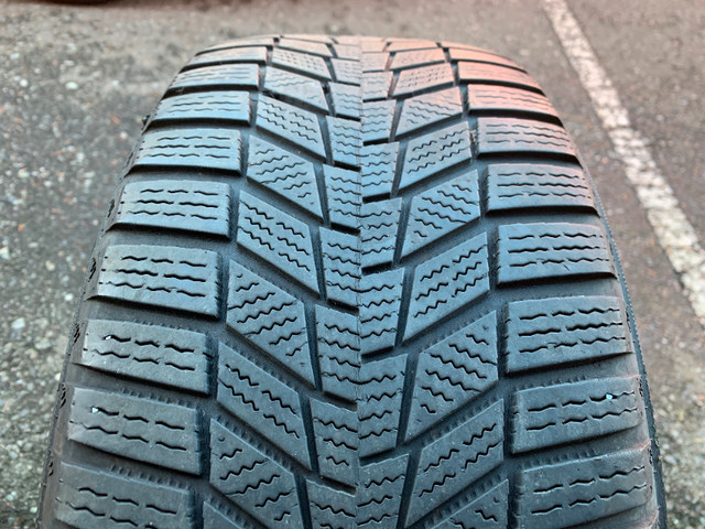 1 X single 205/55/16 Continental winter contact SI wit 50% tread in Tires & Rims in Delta/Surrey/Langley - Image 3