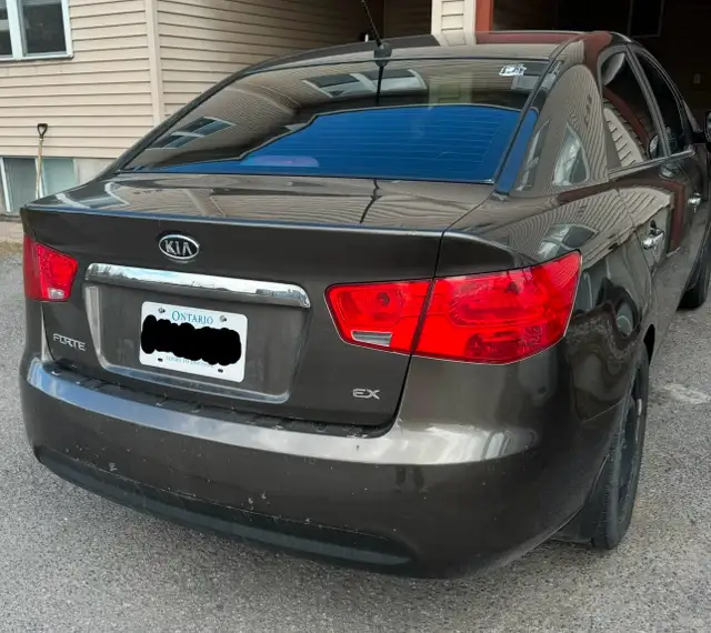 2011 KIA FORTE EX  21546 km only  in Cars & Trucks in Ottawa - Image 8