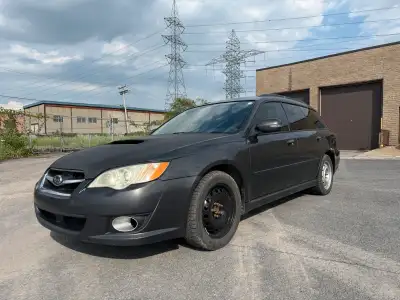 Subaru Legacy 2009 – 230 000 km – 3500$ • Véhicule à traction intégrale – parfait pour l’hiver • Méc...