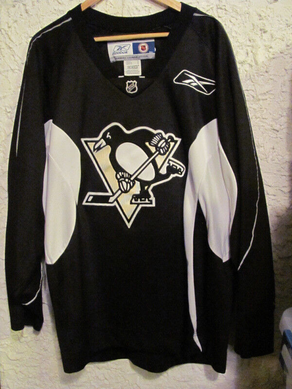 NHL Pittsburgh Penguins Jersey in Arts & Collectibles in Edmonton