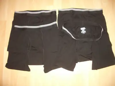 new Lot ( 4 ) Kirkland men boxers size M - 15$ for 4 Cotton 100%, View more