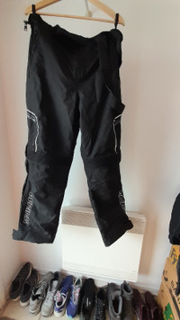 2 pantalons moto Homme XL avec bretelles et doublure amovible