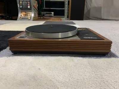 I'm selling a Linn Sondek LP12 turntable, a renowned name in high-end audio, offering exceptional so...