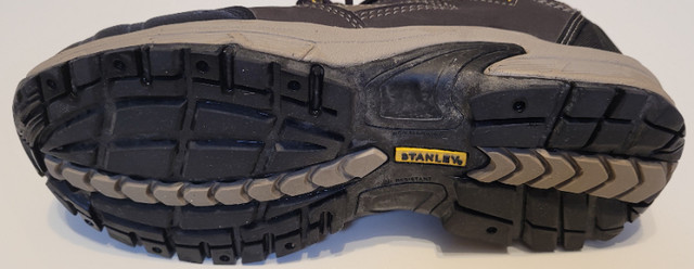 Stanley Men's Low-Cut CSA Safety Hiker Shoes in Men's Shoes in Mississauga / Peel Region - Image 4