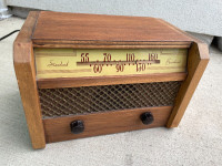 Antique General Electric "Standard Broadcast" Radio