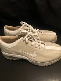 Size 8 women golf shoes 