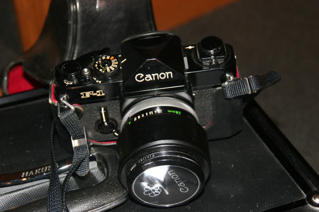 Caméra Canon F1 dans Appareils photo et caméras  à Ville de Montréal