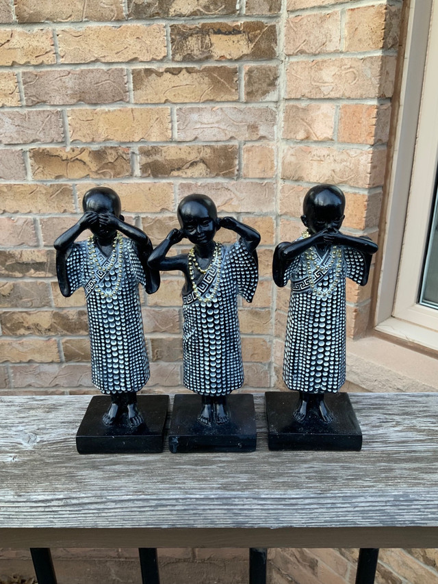 Wooden Symbolic Cultural Figurines Statues Black White in Home Décor & Accents in City of Toronto - Image 2