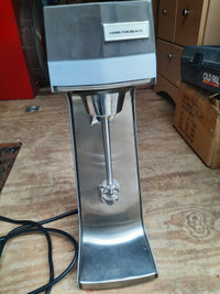 Commercial milkshake machine 