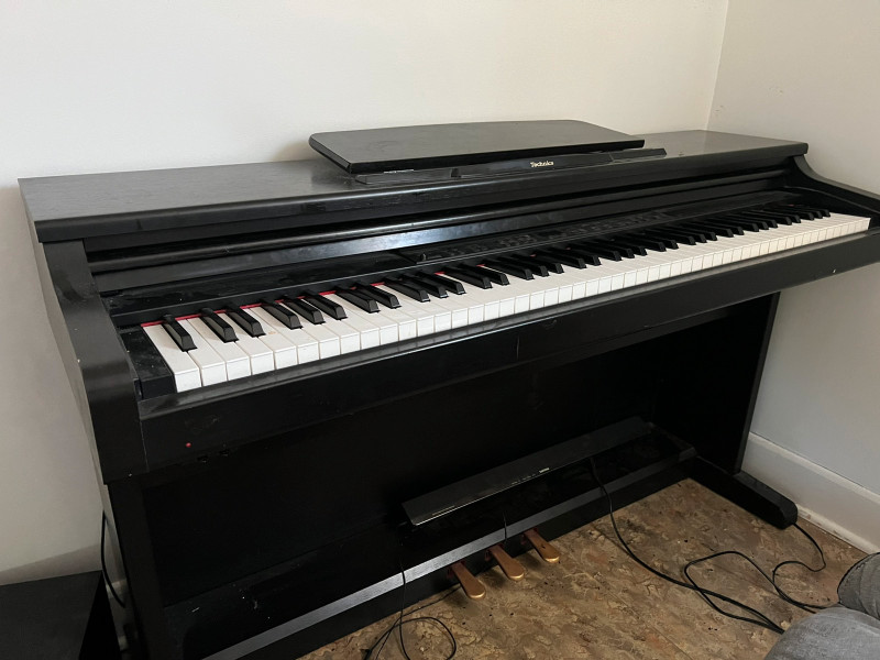 Make An Offer - Technics Digital Piano PX105  for sale  