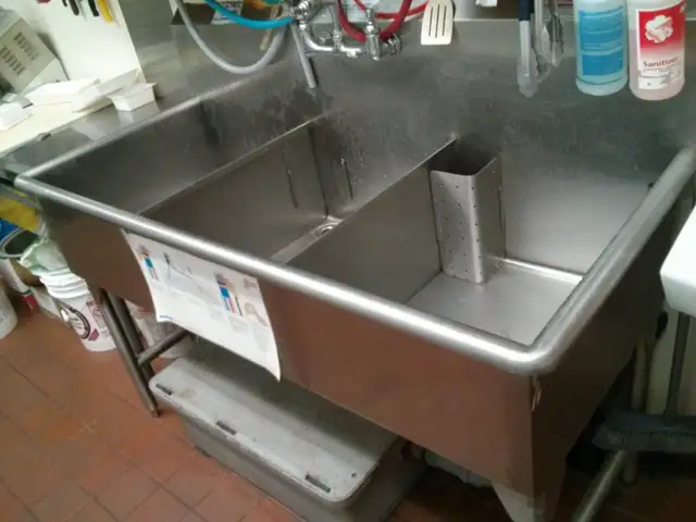 Commercial Three (3) Compartment Stainless Steel Sink62863738427267122