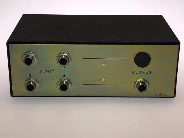 COSRAD Solid state 4 Channel Microphone Mixer in Pro Audio & Recording Equipment in City of Toronto - Image 4