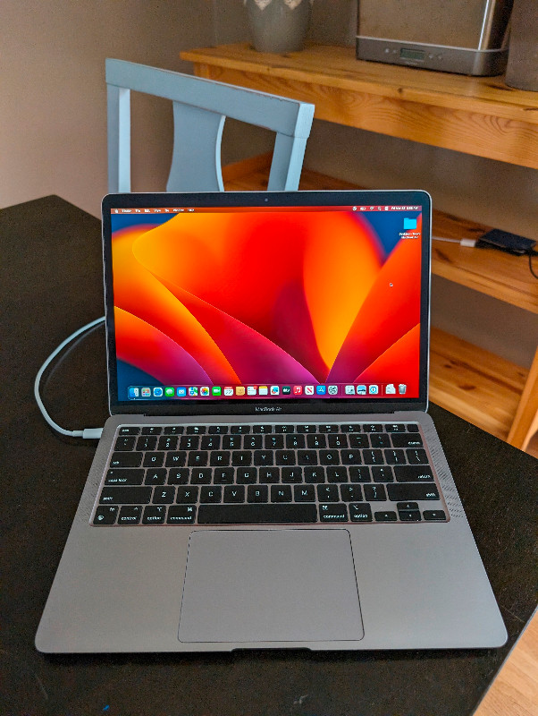 MacBook Air in Laptops in Calgary - Image 3