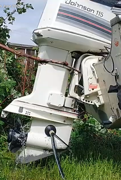 Excellent Running Johnson 115hp Outboard Boat Motor with full Controls included so it is ready to us...
