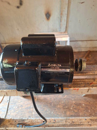 Delta table saw motor  1,5 hr power in good condition 
