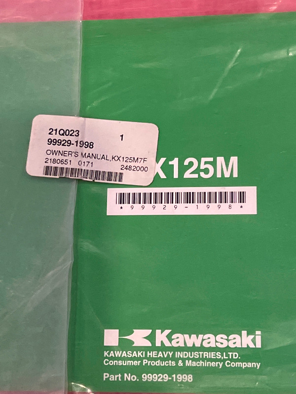 Kawasaki KX125 vintage discontinued Owners Manual oem 99929-1998 in Other in Barrie - Image 4