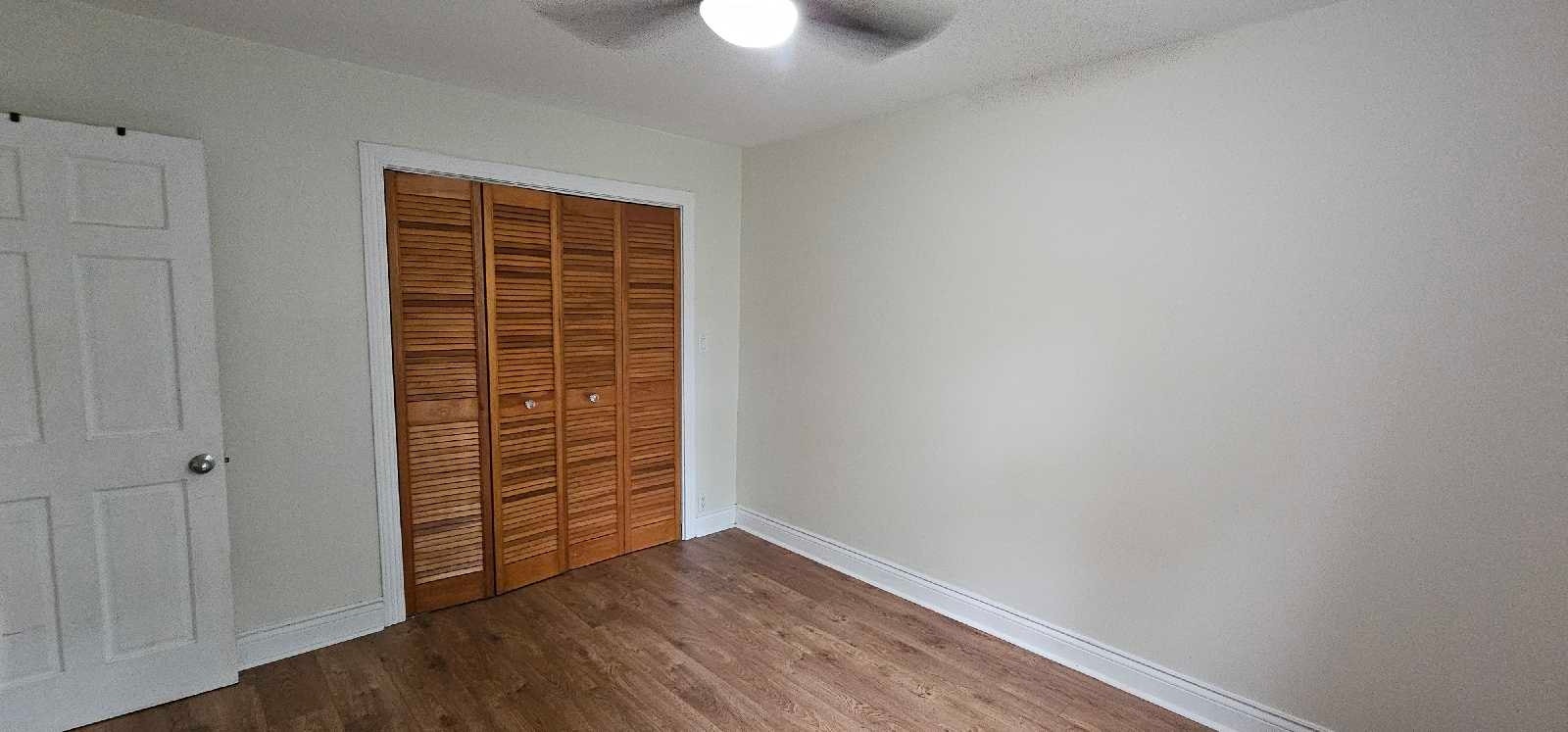 Spacious Room + Large Closet in NDG 4½ – $878 All Included — photo 2