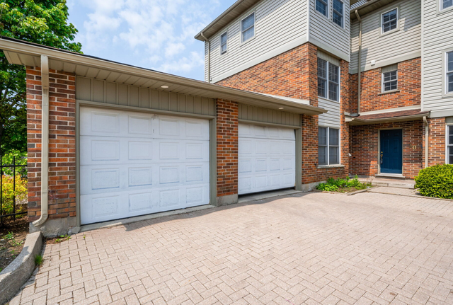 Room for rent (student sublet) May-August in Room Rentals & Roommates in Kitchener / Waterloo - Image 8