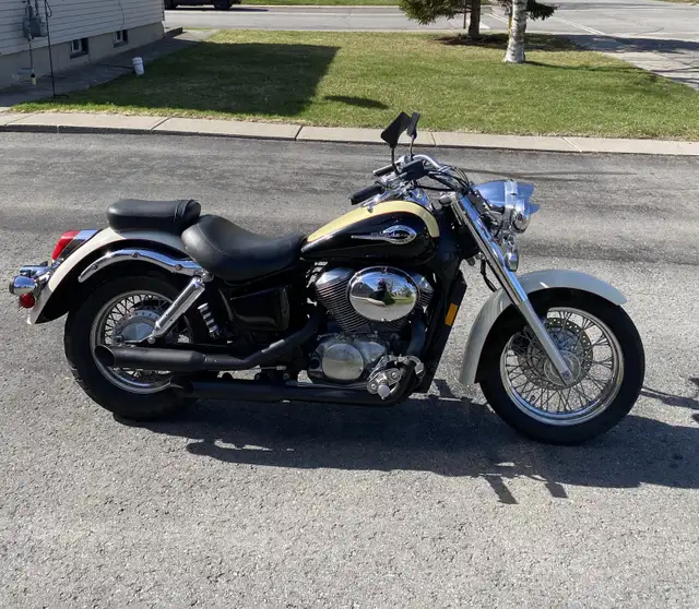 Honda Shadow 750 in Street, Cruisers & Choppers in Napanee - Image 4