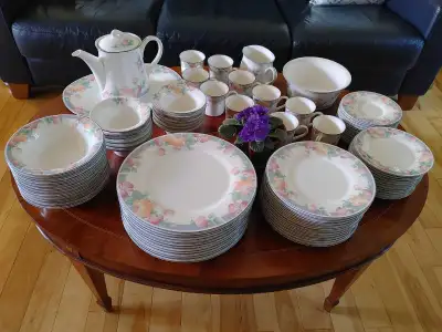 Set de vaisselle " NORITAKE " ( 12 couverts ) Japon, View more