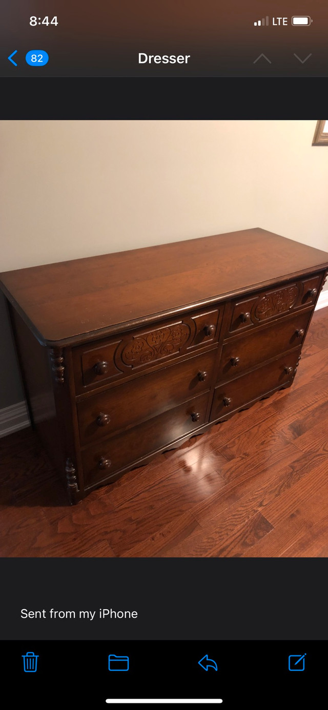 Vintage Dresser in Dressers & Wardrobes in Oakville / Halton Region