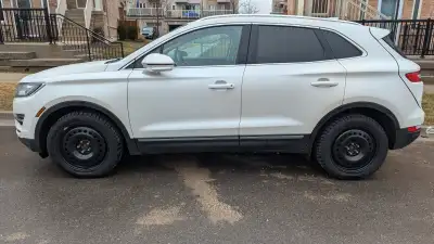 Lincoln MKC Automatic Transmission, Leather interior, Powe windows, power locks, power mirrors, heat...