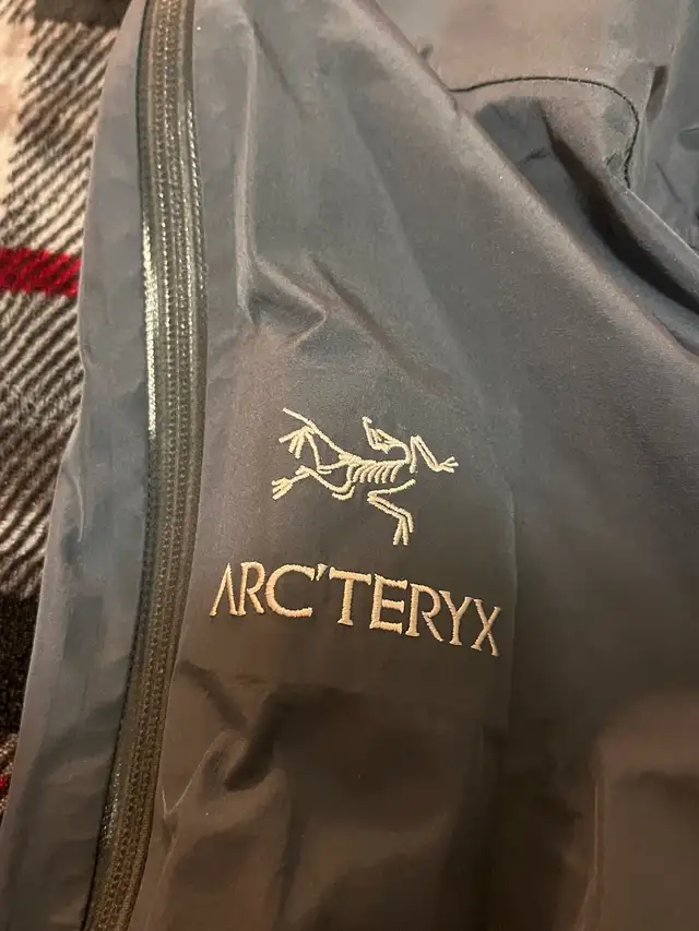 Arcteryx Beta LT Pants in Men's in City of Toronto - Image 3