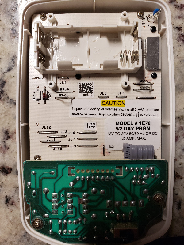 Construction thermostat, digital programmable 1E78 in Heating, Cooling & Air in Mississauga / Peel Region - Image 2