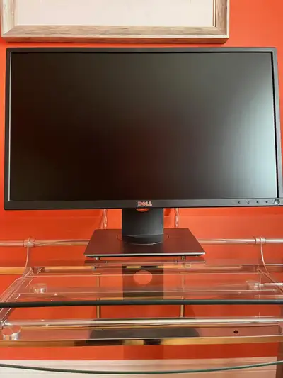 2 Moniteurs DELL 24", View more