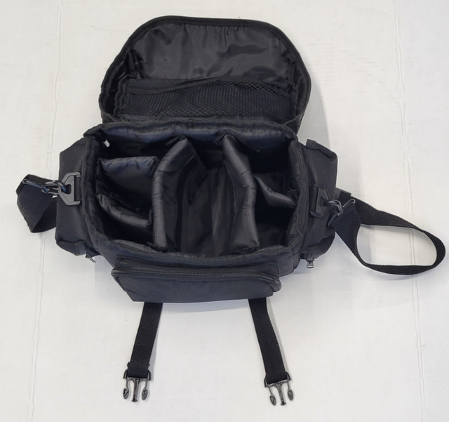Vivitar Carry On Large Gadget Camera Bag in Cameras & Camcorders in Windsor Region - Image 4