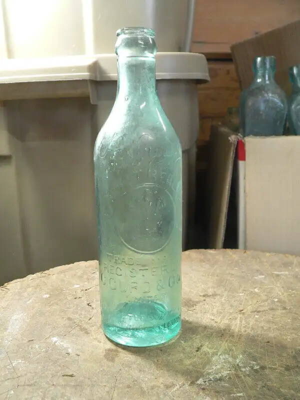 plusieurs bouteille vintage a différent prix in Arts & Collectibles in Lanaudière - Image 8