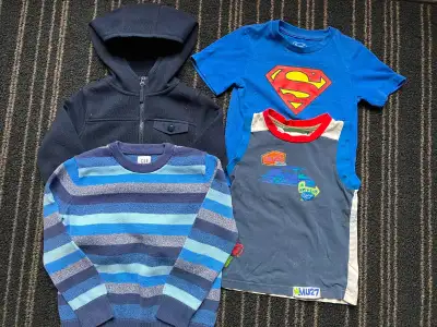 Lot de vêtements enfant 5 ans / Kids clothes, View more