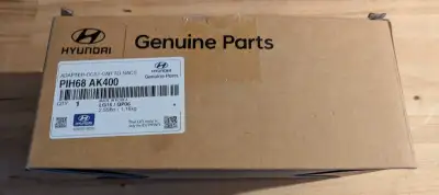 Pièce d'origine Hyundai Flambant neuf, jamais utilisé, vient avec la boîte d'origine. Valeur à neuf...