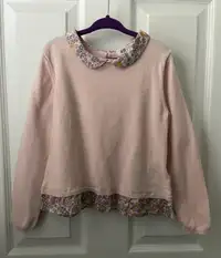 H&M Girl’s sweater with floral shirt collar and ruffles  (4-6T)