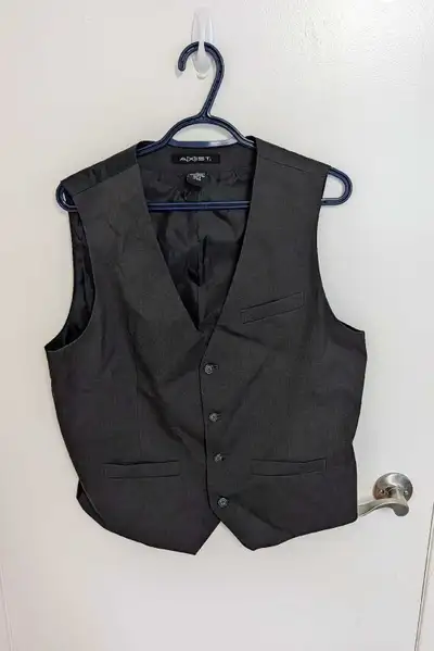 AXIST Men's Vest  - Size Medium , View more