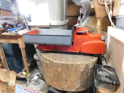 beau camion dompeur lumar # 13045.4 en bonne condition 22" long 300$ aller voir mes autres annonces...