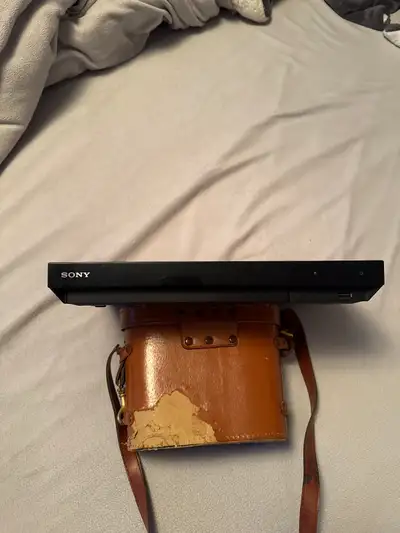 Sony ubp x-700. Barely used. Also have box sets 4K: lord of the rings, the hobbit, mission impossibl...