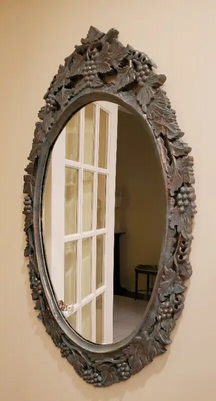 VINTAGE LARGE WOODEN MIRROR in Home Décor & Accents in City of Toronto - Image 6