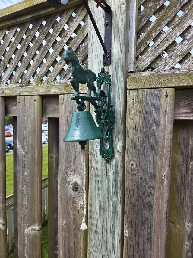 Decorative outdoor cast iron bell63009267120771121