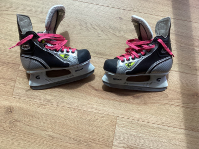 2paires de patin et casque multi sport dans Patins et patins à roulettes  à Trois-Rivières - Image 4