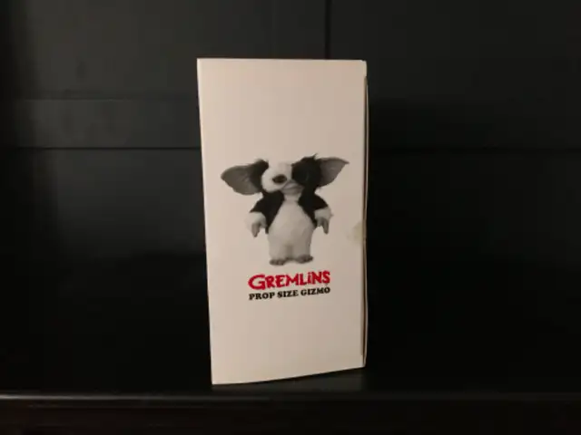 Medicom w/Box Gremlins Gizmo Mogwai 1/1 Scale Prop c/w box in Arts & Collectibles in Mississauga / Peel Region - Image 6