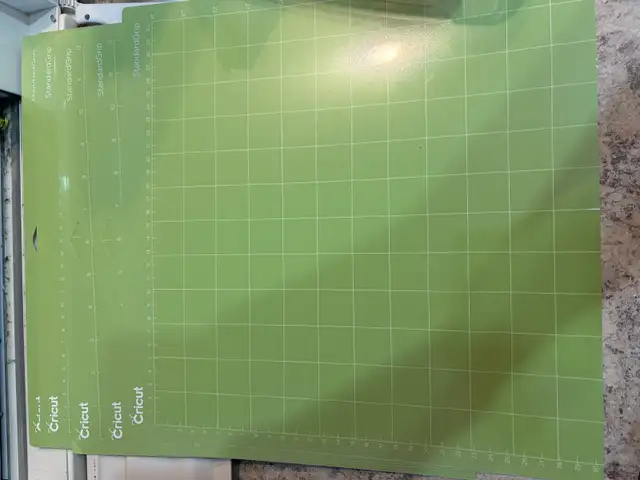  Cricut Expression machine with assesories 580123628950661124