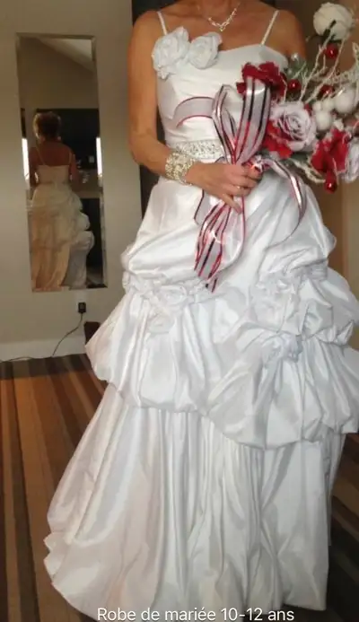 Robe mariée 10-12 ans, View more