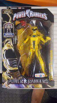 BAM LIMITED EDITION SABAN'S POWER RANGERS YELLOW RANGER ONLY AT