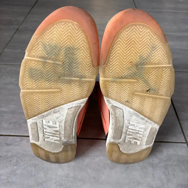 Nike Air Jordan Retro 5 DJ Khaled Men Size 13 Salmon Barely Used in Men's Shoes in City of Montréal - Image 8