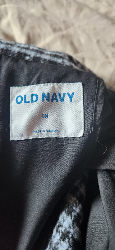 Plus size - Old Navy 3X Jacket in Women's - Tops & Outerwear in Saskatoon