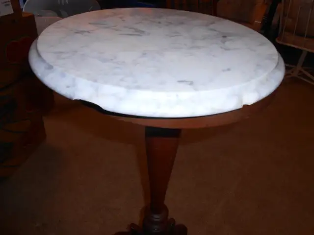 14" round pedestal marble top table chip in marble height 36" in Home Décor & Accents in Peterborough - Image 3