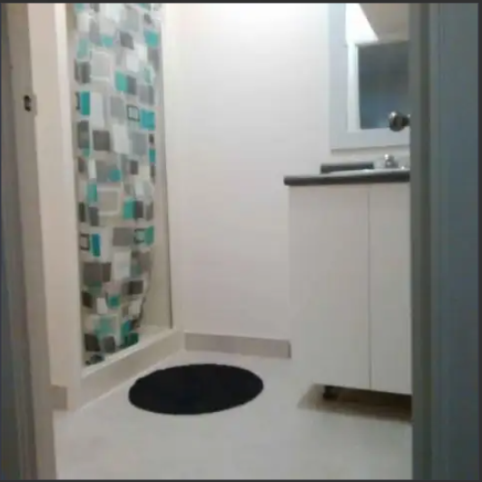 Great Location! Private Rooms 4 Rent - Uptown Waterloo Free Wifi in Room Rentals & Roommates in Kitchener / Waterloo - Image 11