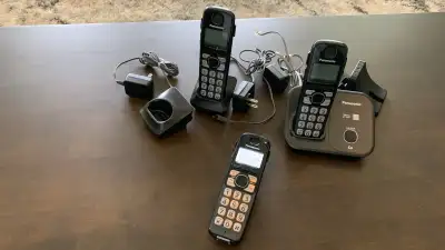 Panasonic 3- handset wireless phone system , View more