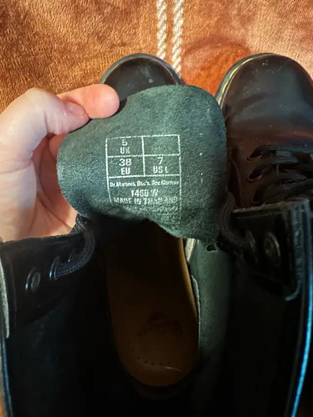 Women’s Doc Martens original 1460 size 7 in Women's - Shoes in Bedford - Image 7